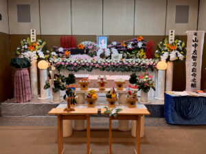 神葬祭にて心いやされるアルパの音色